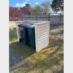 Skraldespandsskjuler - Klinkebebekldning