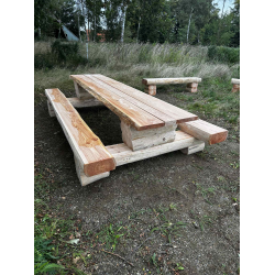 Bord-/bnkest i massivt lrketr - 3 x 1,75 m